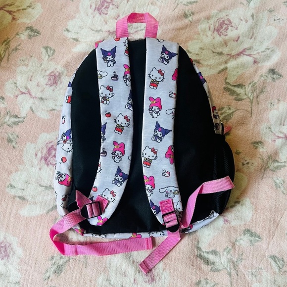 Hello Kitty & Friends Backpack - Picture 2 of 2